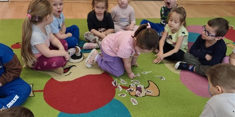 Powiększ grafikę: dzien-dinozaura-680265.jpg