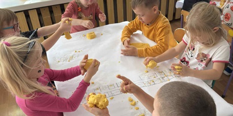 Powiększ grafikę: dzien-dyni-679824.jpg