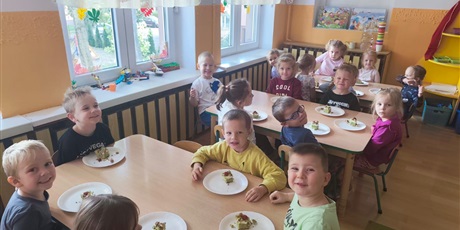 Powiększ grafikę: szpinakowe-szalenstwo-grupa-zolta-679819.jpg